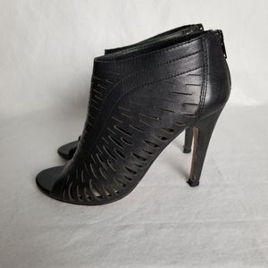 ALDO Black Leather Cutout Heels Sz 7